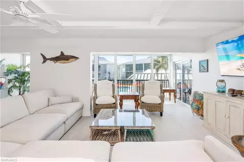 1341 Middle Gulf Dr #1A, Sanibel, FL 33957