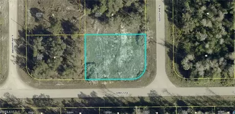 852 Dudley Ave S, Lehigh Acres, FL 33974
