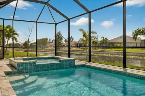 1022 SW 15th Ave, Cape Coral, FL 33991