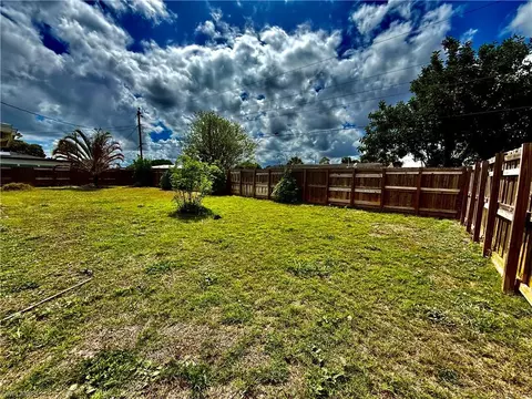 Exterior - 720 Shadyside St, Lehigh Acres, FL 33936 photo 2 of 6