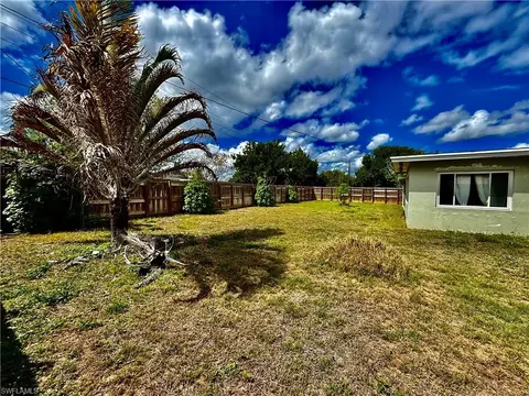 Exterior - 720 Shadyside St, Lehigh Acres, FL 33936 photo 4 of 6
