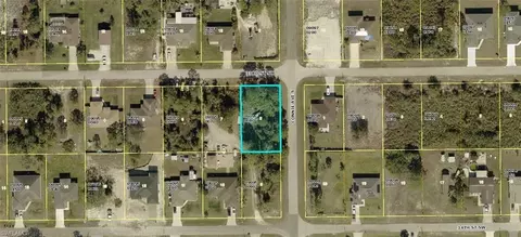 2601 33rd St SW, Lehigh Acres, FL 33976