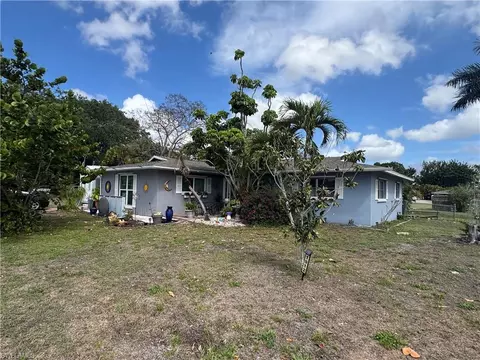 1912 Howe Ct, North Fort Myers, FL 33903