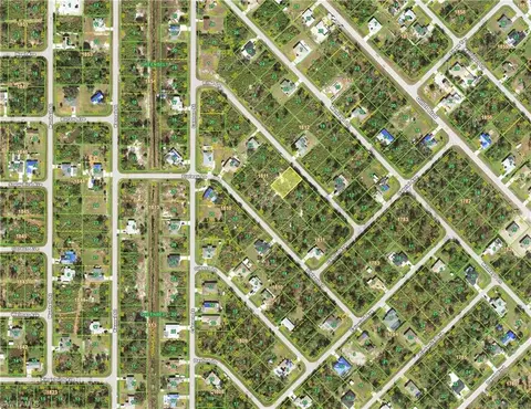 5129 Rilke Ln, Port Charlotte, FL 33981