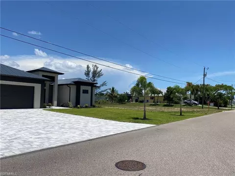 2005 SW 8th Ct, Cape Coral, FL 33991