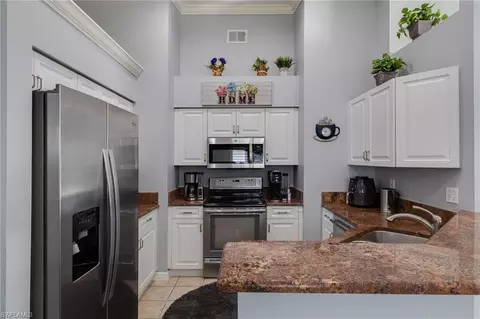 Kitchen - 21711 Brixham Run Loop, Estero, FL 33928 photo 1 of 2