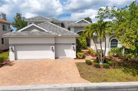 16018 Thorn Wood Dr, Fort Myers, FL 33908