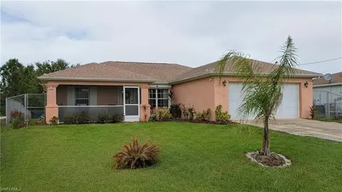 2918 44th St W, Lehigh Acres, FL 33971