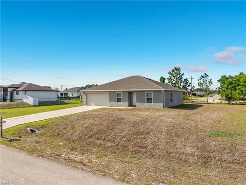 2908 24th St SW, Lehigh Acres, FL 33976