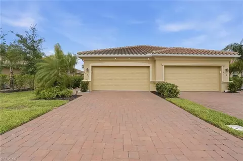 2621 Vine Ave, Naples, FL 34120