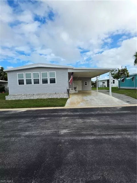 5 Hay St, Alva, FL 33920