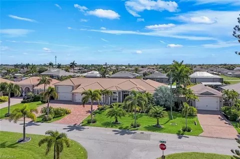 4025 SW 11th Ave, Cape Coral, FL 33914