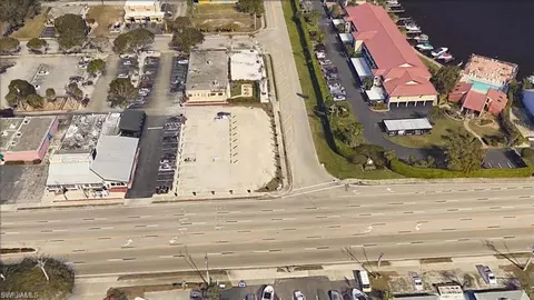 1725 1727 1729 Cape Coral Pkwy E, Cape Coral, FL 33904