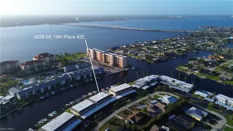 4229 SE 19th Pl #2E, Cape Coral, FL 33904