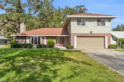 1210 Riverbend Dr, Labelle, FL 33935