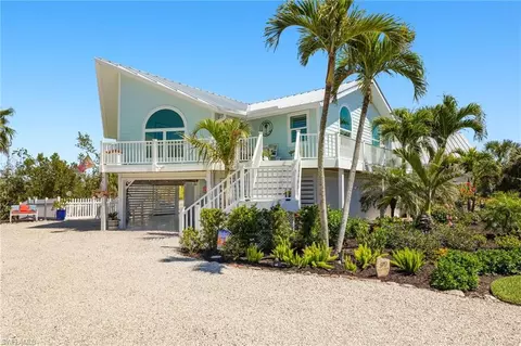970 Sand Castle Rd, Sanibel, FL 33957