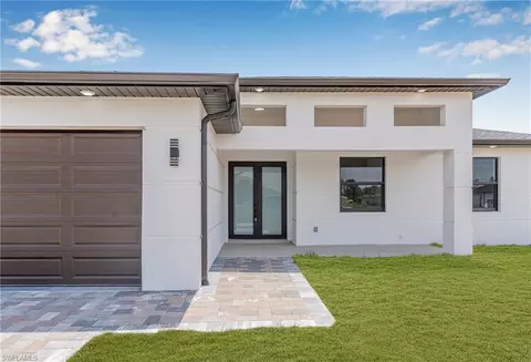 618 Raintree St E, Lehigh Acres, FL 33974