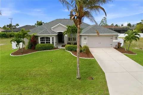 1910 SW 39th St, Cape Coral, FL 33914