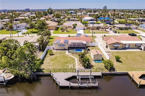 1437 Vendome Ct, Cape Coral, FL 33904