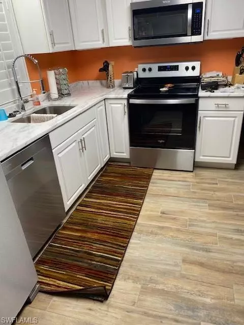 Kitchen - 2647 Pine St, Matlacha, FL 33993 photo 1 of 1