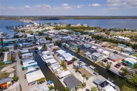 View/Area - 2647 Pine St, Matlacha, FL 33993 photo 6 of 8