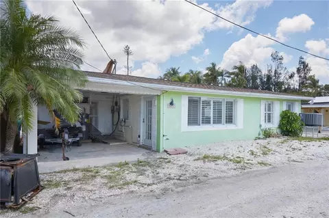Exterior - 2647 Pine St, Matlacha, FL 33993 photo 2 of 9