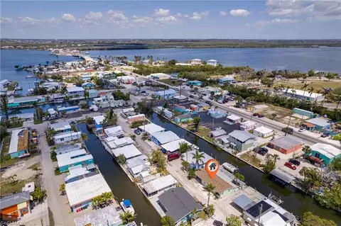 View/Area - 2647 Pine St, Matlacha, FL 33993 photo 7 of 8
