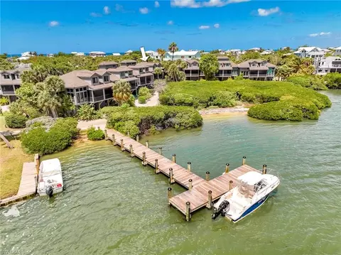 370 Townhouse Ln #60, Captiva, FL 33924
