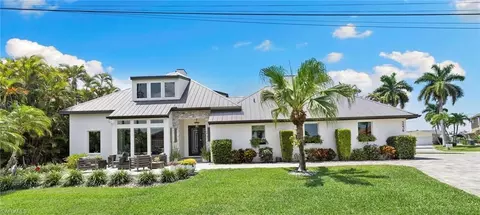5234 Savoy Ct, Cape Coral, FL 33904