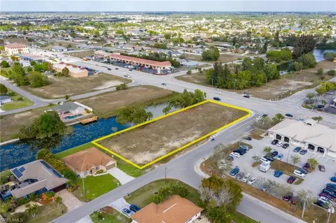 1531 NE 2nd St, Cape Coral, FL 33909