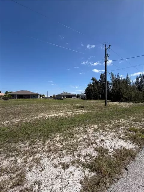 4227 NW 25th Ter, Cape Coral, FL 33993