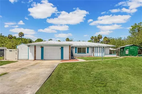 93 Glenmont Dr W, North Fort Myers, FL 33917