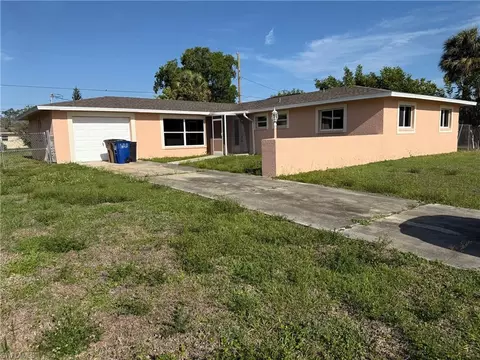 344 Dellwood Ave, Lehigh Acres, FL 33936