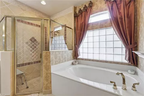 Bath - 9277 Springview Loop, Estero, FL 33928 photo 2 of 4