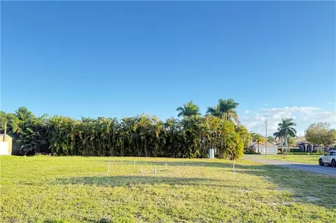 1928 SW 54th Ln, Cape Coral, FL 33914