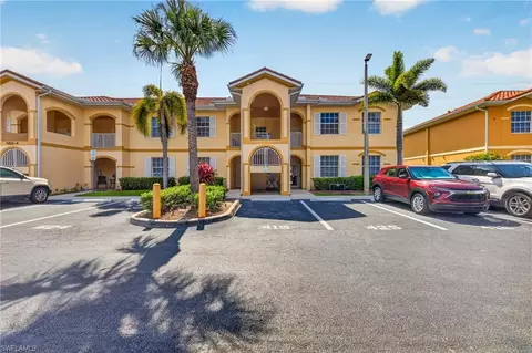 950 Hancock Creek South Blvd #425, Cape Coral, FL 33909