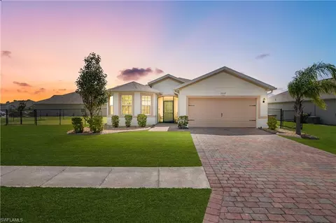 10549 Canal Brook Ln, Lehigh Acres, FL 33936