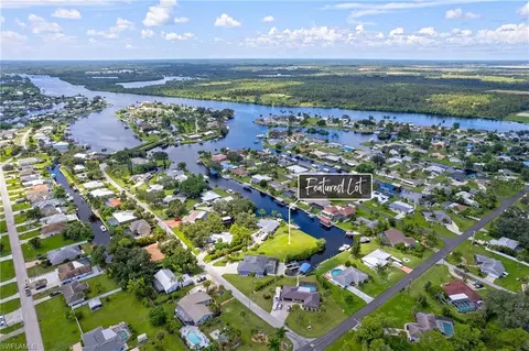 13534 Island Rd, Fort Myers, FL 33905