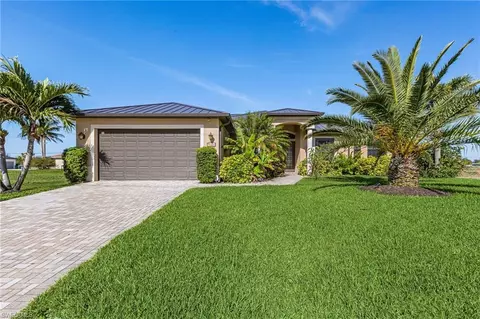 318 SW 21st Ave, Cape Coral, FL 33991