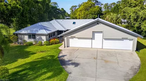 6810 Tech Ct, Fort Myers, FL 33905