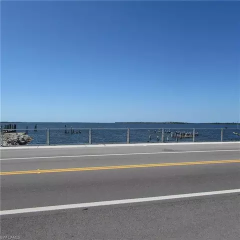 4262 Pine Island Rd NW, Matlacha, FL 33993