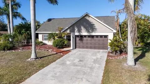 7165 Columbia Cir E, Fort Myers, FL 33908