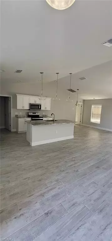 4522 NW 34th St, Cape Coral, FL 33993