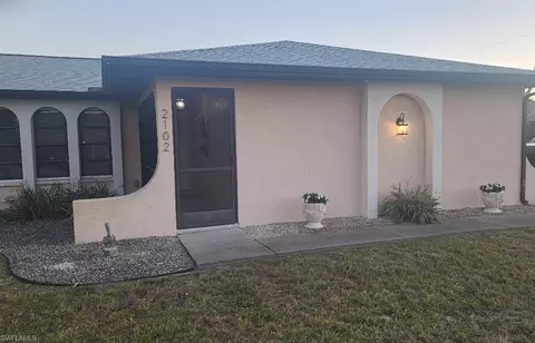 2102 SE 8th Ter, Cape Coral, FL 33990