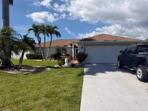 1825 SE 12th Ter, Cape Coral, FL 33990