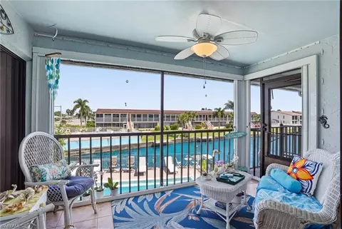 1205 SE 46th Ln #201, Cape Coral, FL 33904