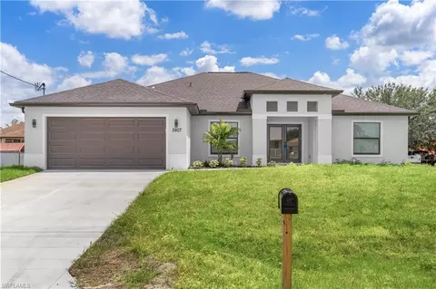 2807 28th St SW, Lehigh Acres, FL 33976