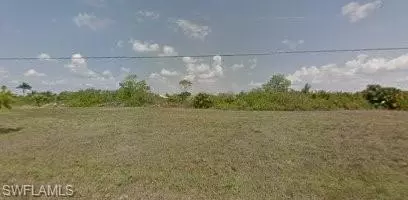 2047 NE 17th Ter, Cape Coral, FL 33909