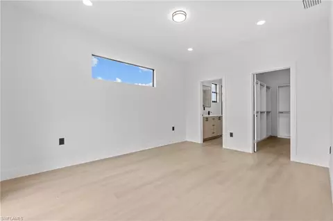 Bedroom - 8033 Oakleaf Cir, Labelle, FL 33935 photo 3 of 9