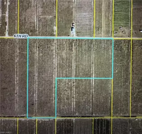 Sears Rd, Labelle, FL 33935